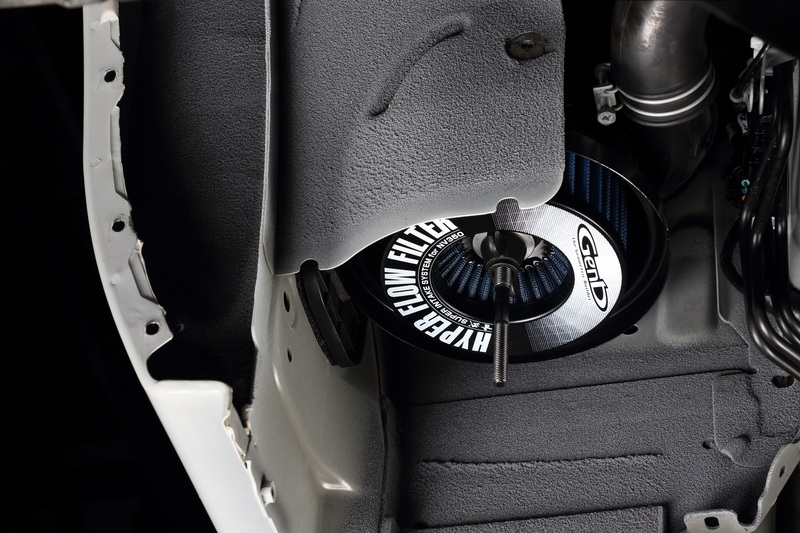 クリーナーボックス容積の限界まで吸入面積を拡大。