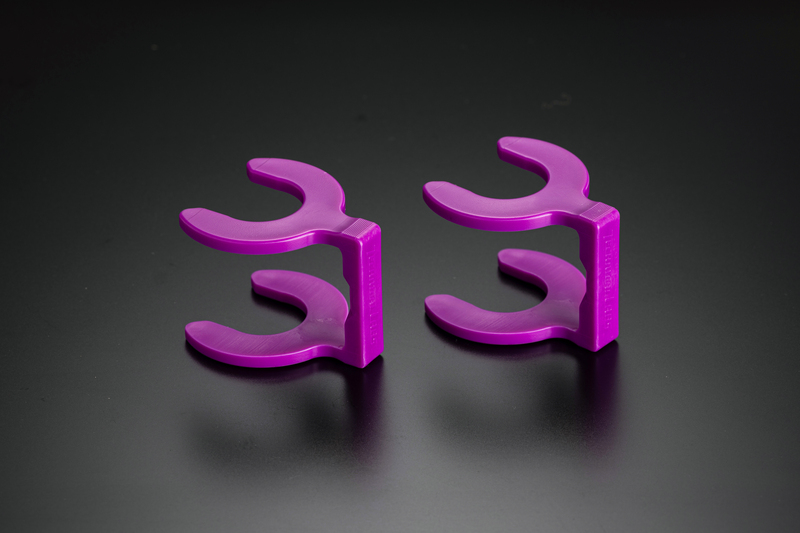 ロックナットとロッドエンドの共回り問題を解決する「イージーセットアップツール」を付属。