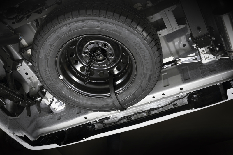 無加工でスペアタイヤの装着が可能。